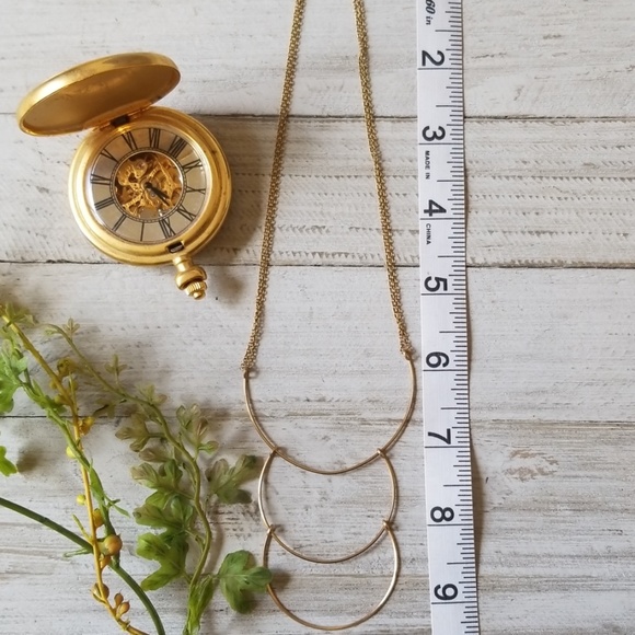 Fun Gold Necklace - Picture 5 of 6